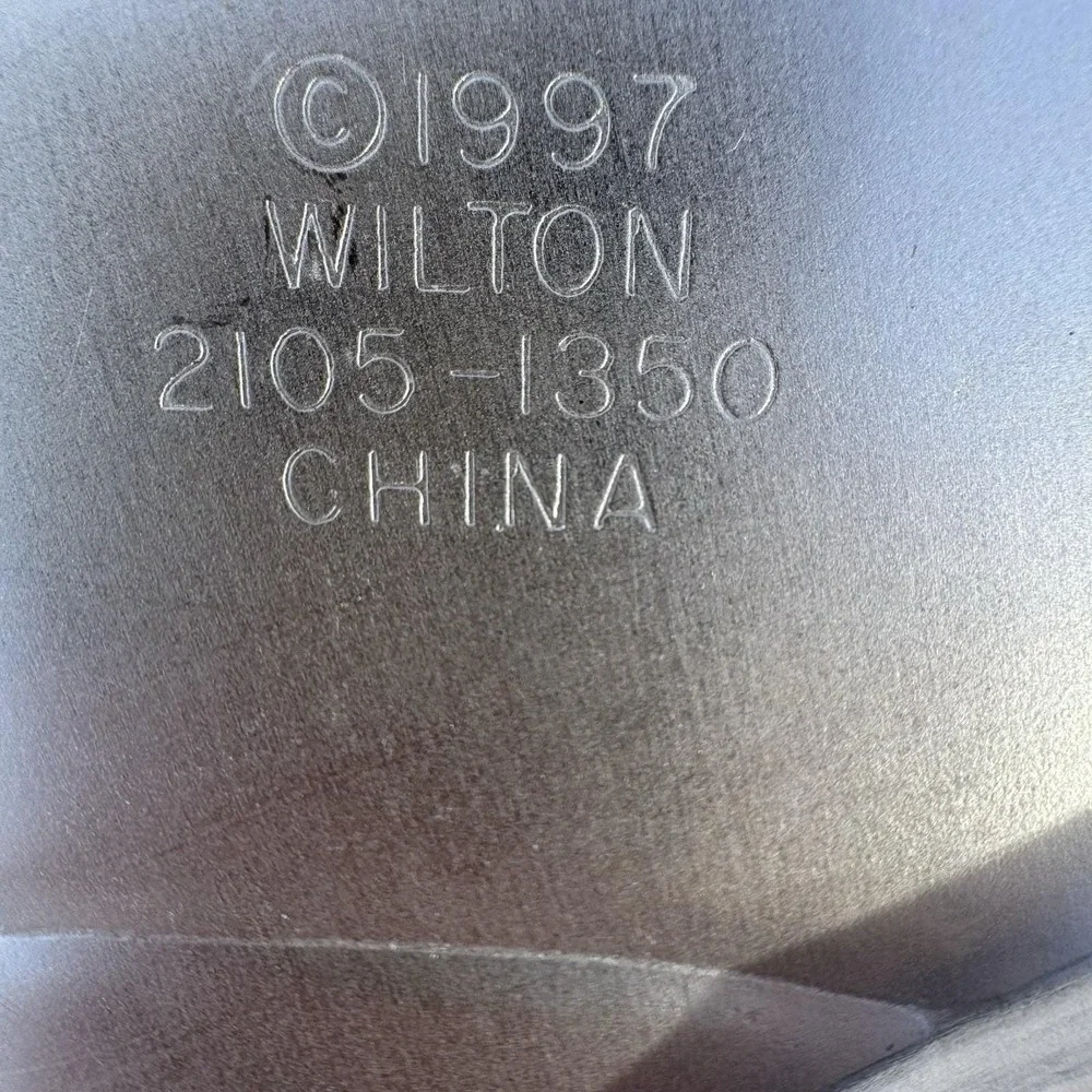 VTG 1997 Wilton Cake Pan Race Car #2105-1350 Birthday NASCAR Formula One Party